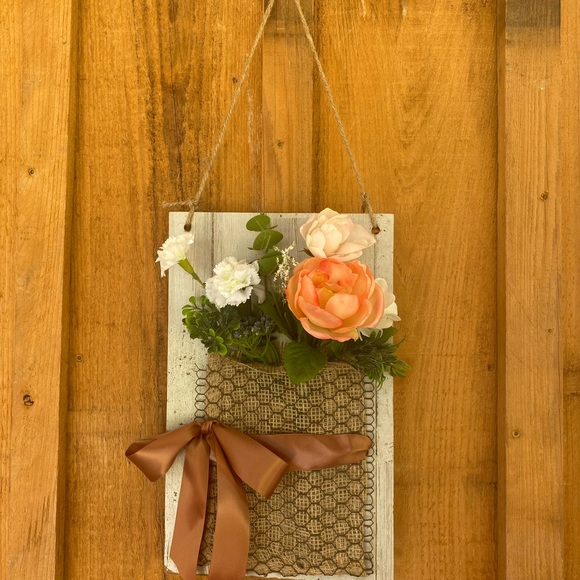 Rustic Flower pocket - Picture 5 of 7
